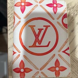 Floral Passport Holder